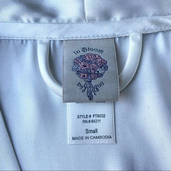 BLOOM BY JONQUIL The Bride Satin Wrap With Crystal - Picture 10 of 15